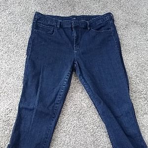 Dark wash skinny jean